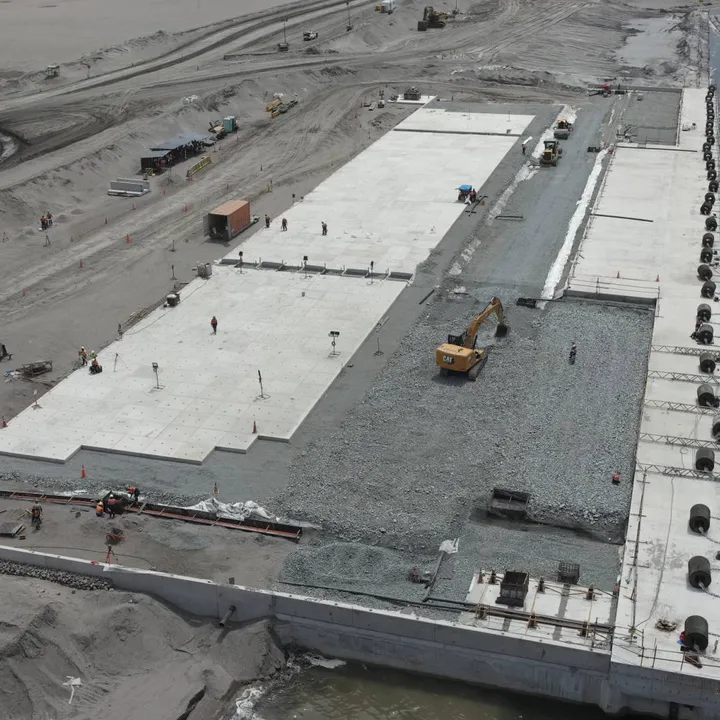 Prime BMD was engaged on the Manila International Airport Marine Facilities project.