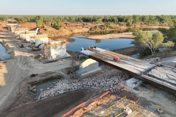 Work ramps up on the Fitzroy River Bridge