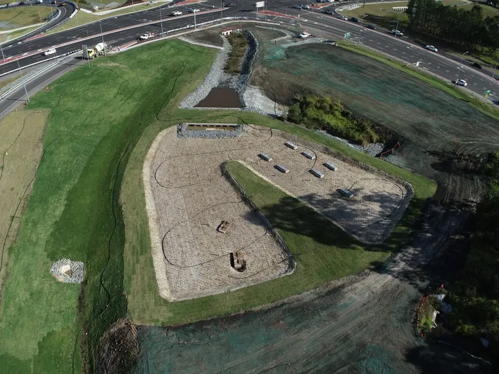 Sediment basin and controls on the Deception Bay Road Interchange Upgrade