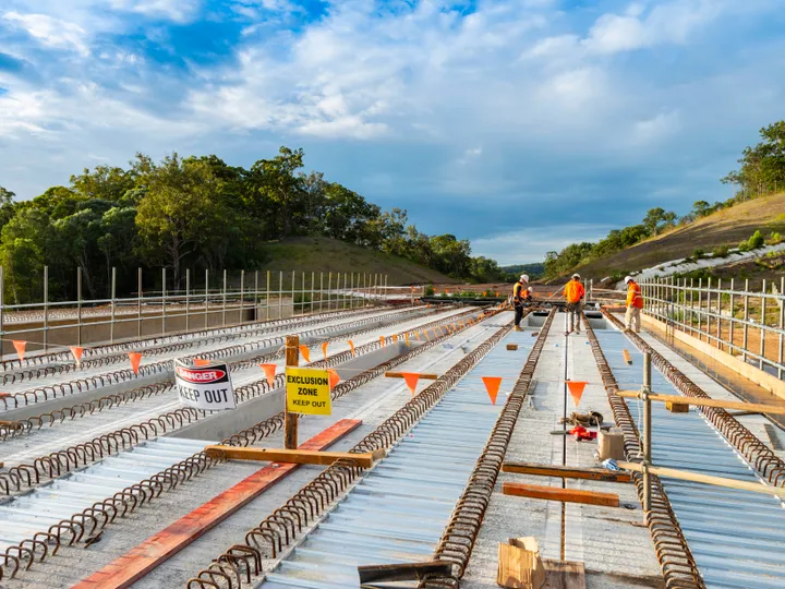 Pacific Highway Upgrade - Woolgoolga to Ballina Section 3 - North and Shark Creek Bridges 4